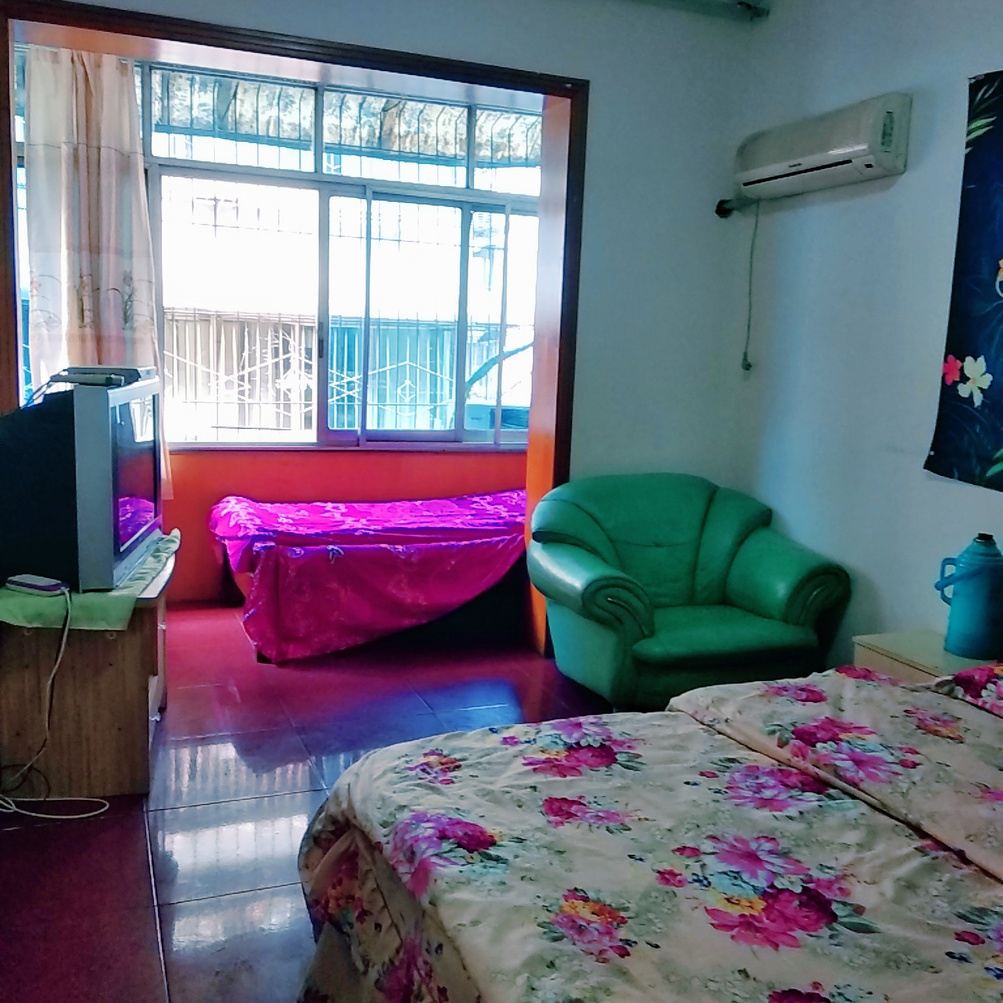 成都幸福快乐每一天公寓(7号店)