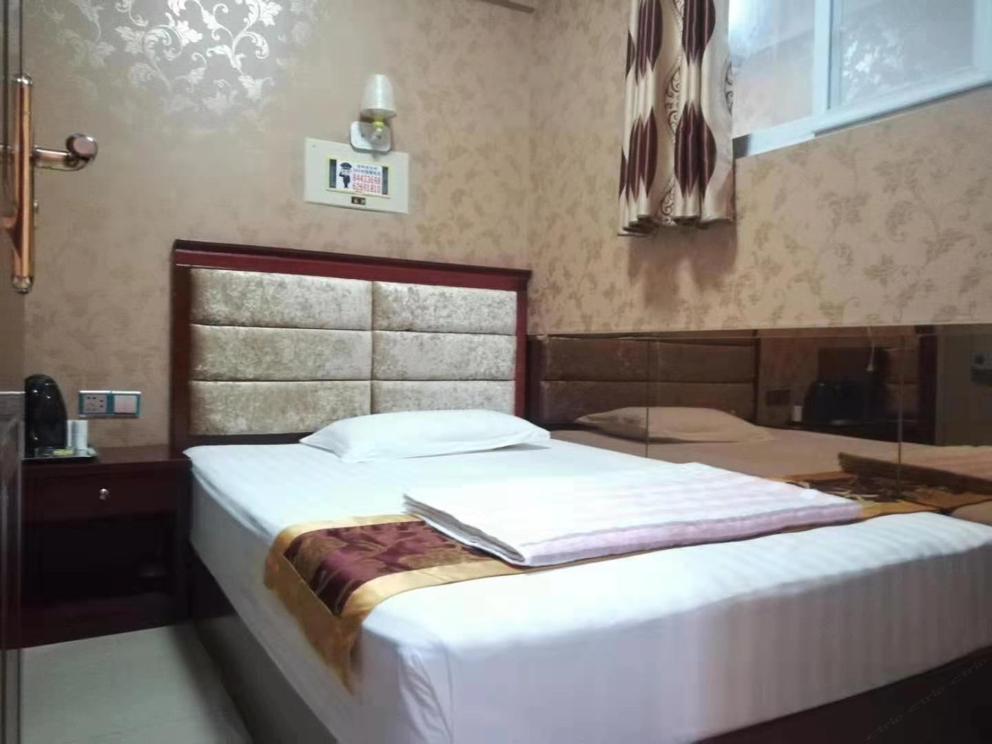 阳光单人房