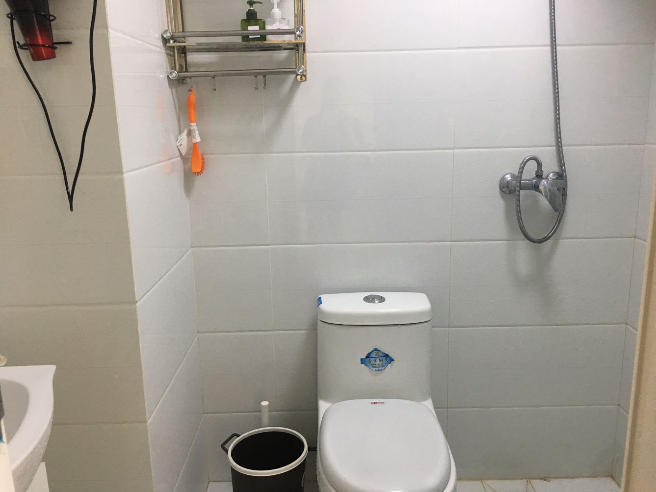 欢乐一室大床房