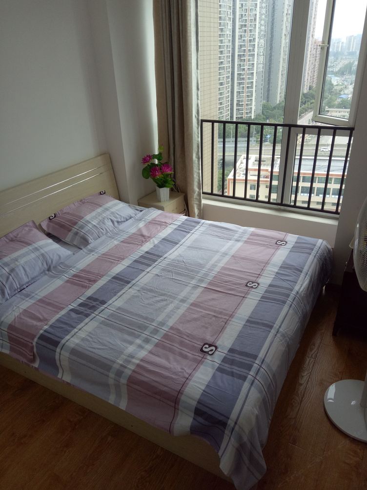 简约三室一厅套房