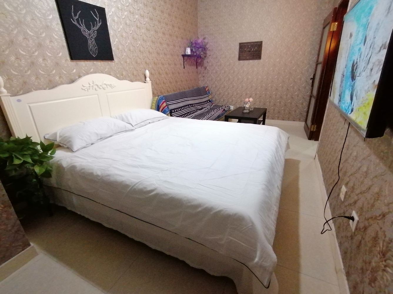 舒适二室大床房