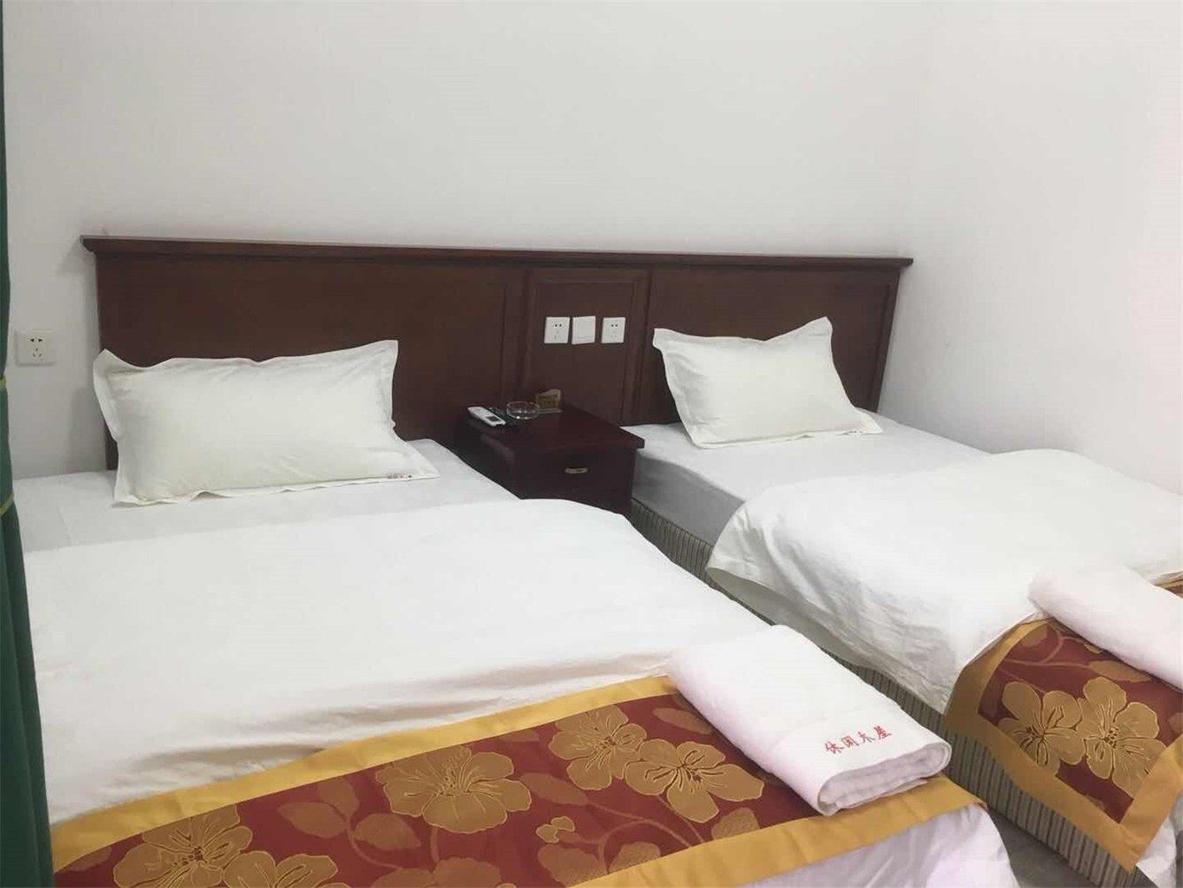 成都休闲木屋客栈