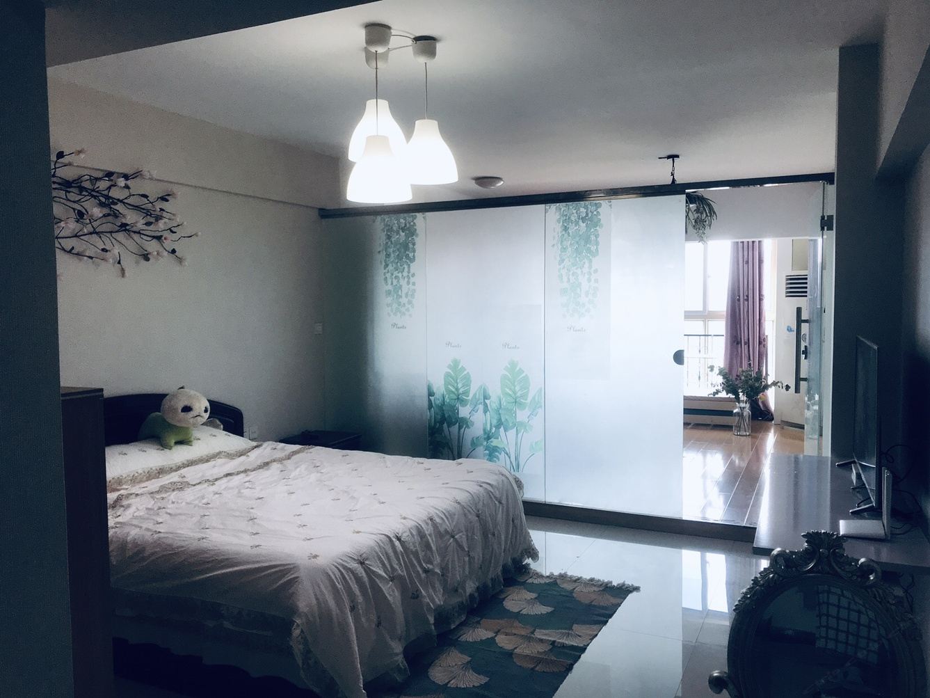 武汉给生活留点白公寓(8号店)