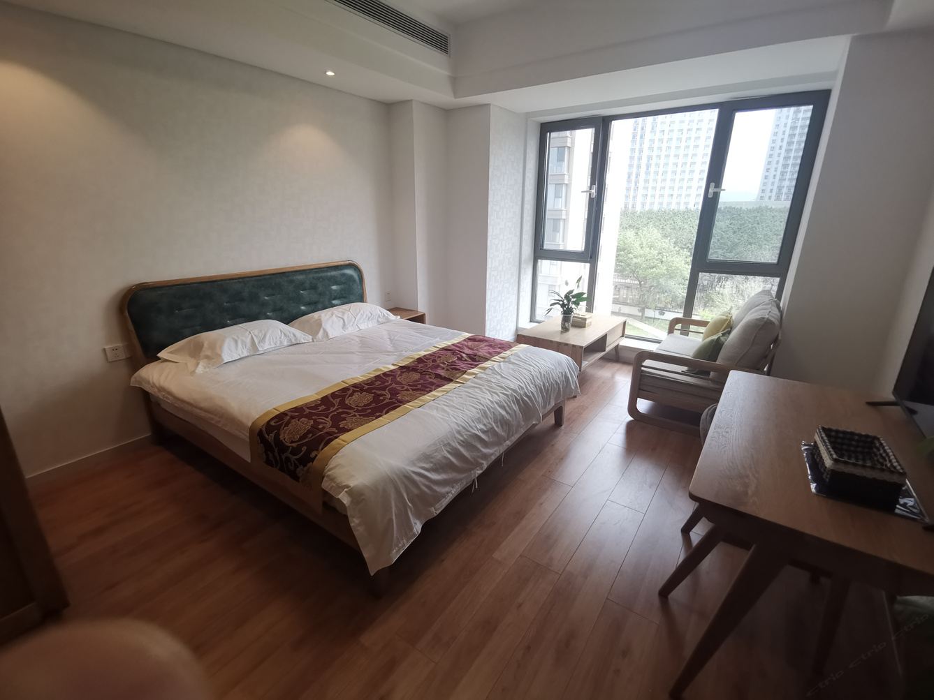威海磐石之坚公寓