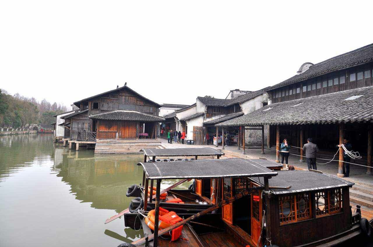 临水大床房