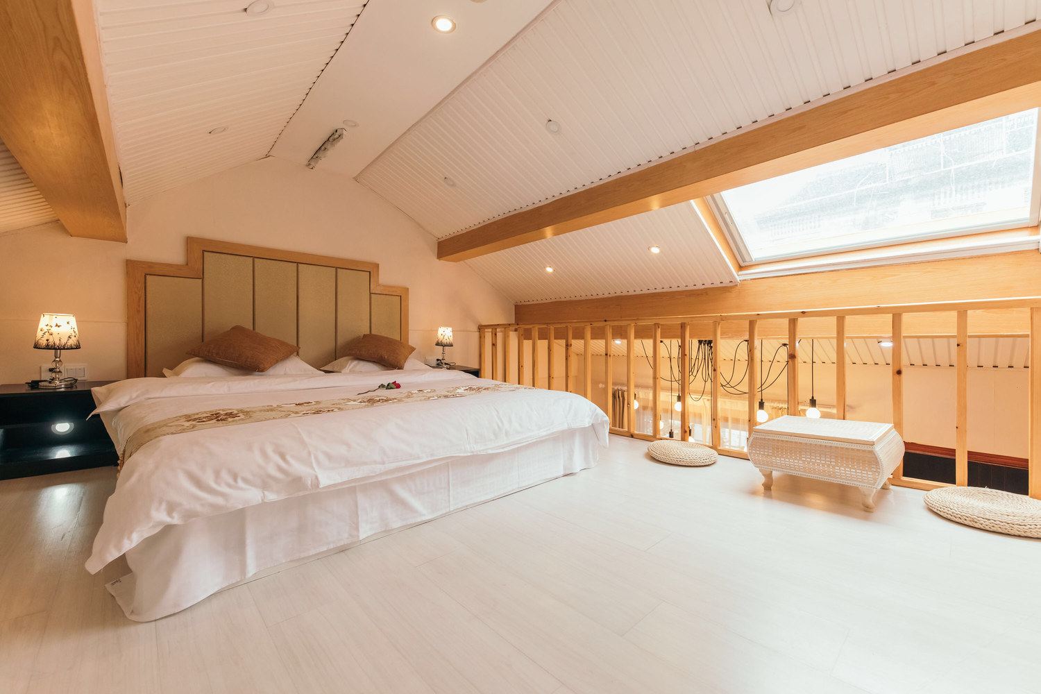 嘉兴水逸公寓(7号店)