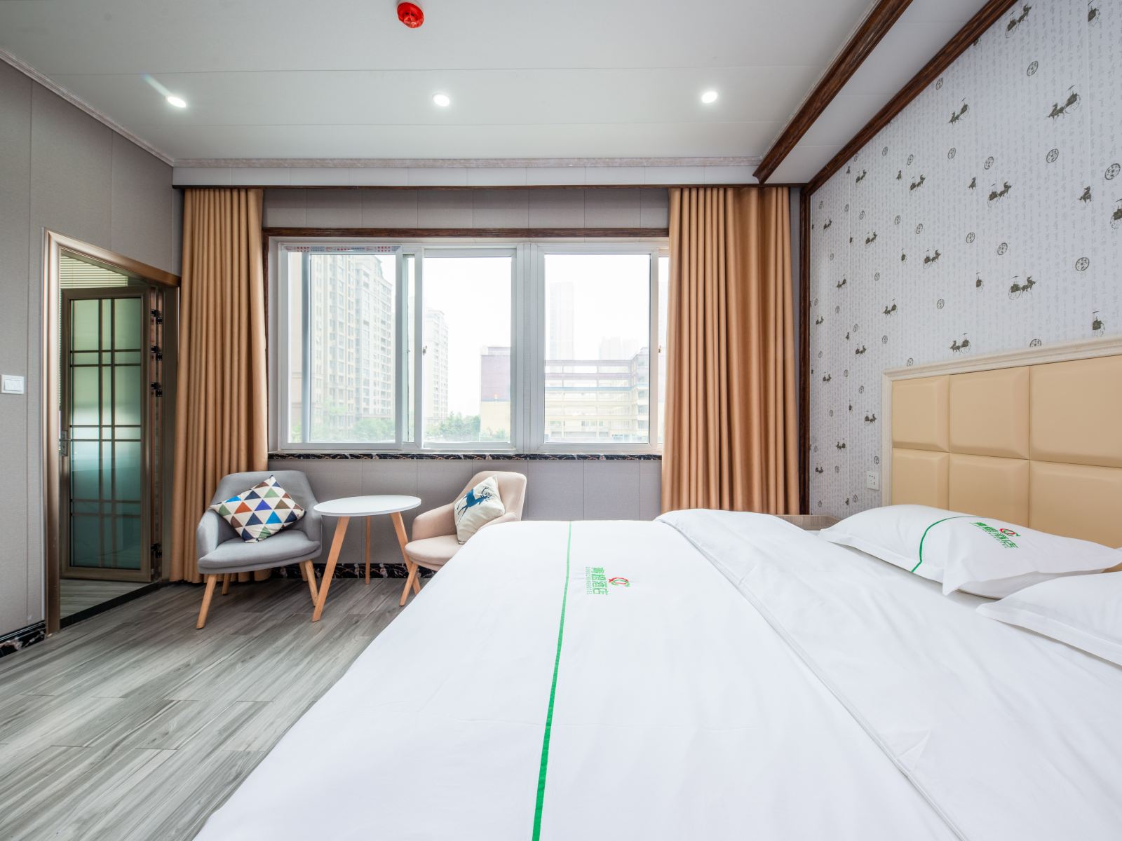 行政大床房
