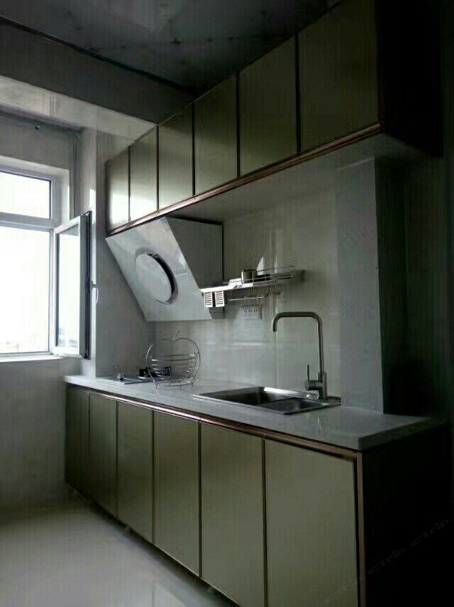 舒适精装一室一厅套房