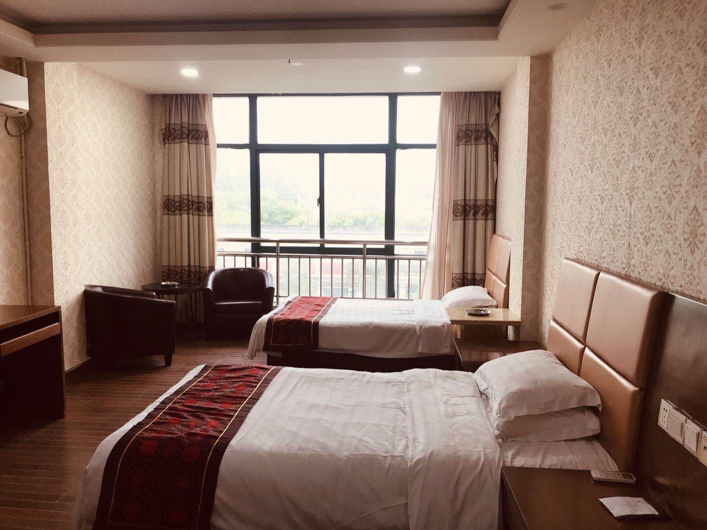 三人间