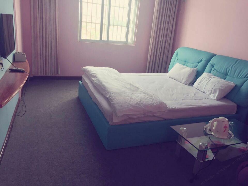 豪华大床房