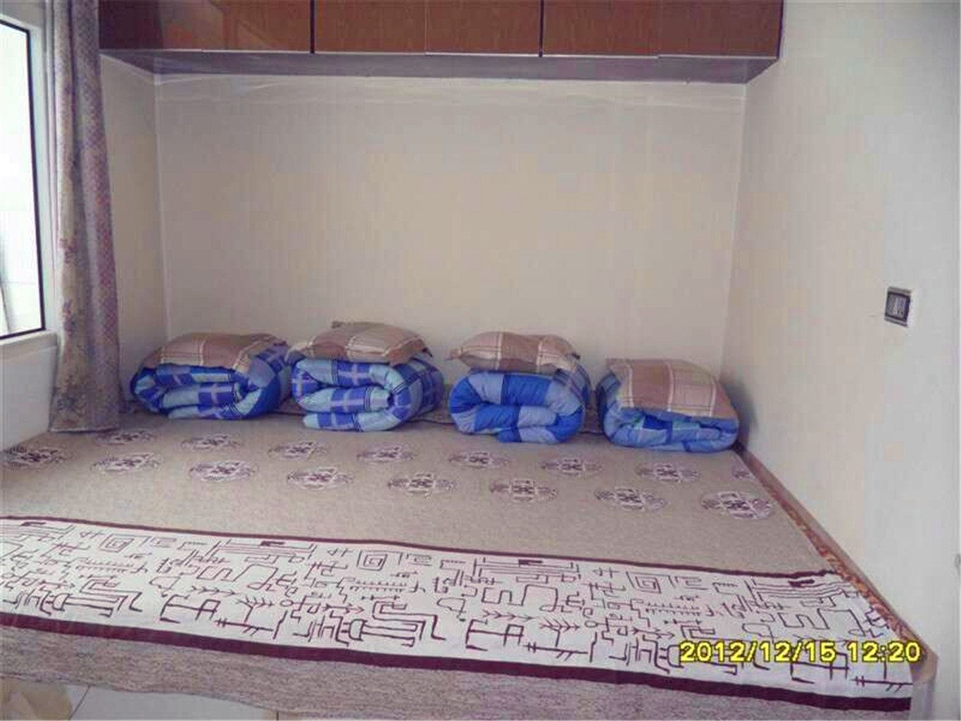 普通四人火炕间