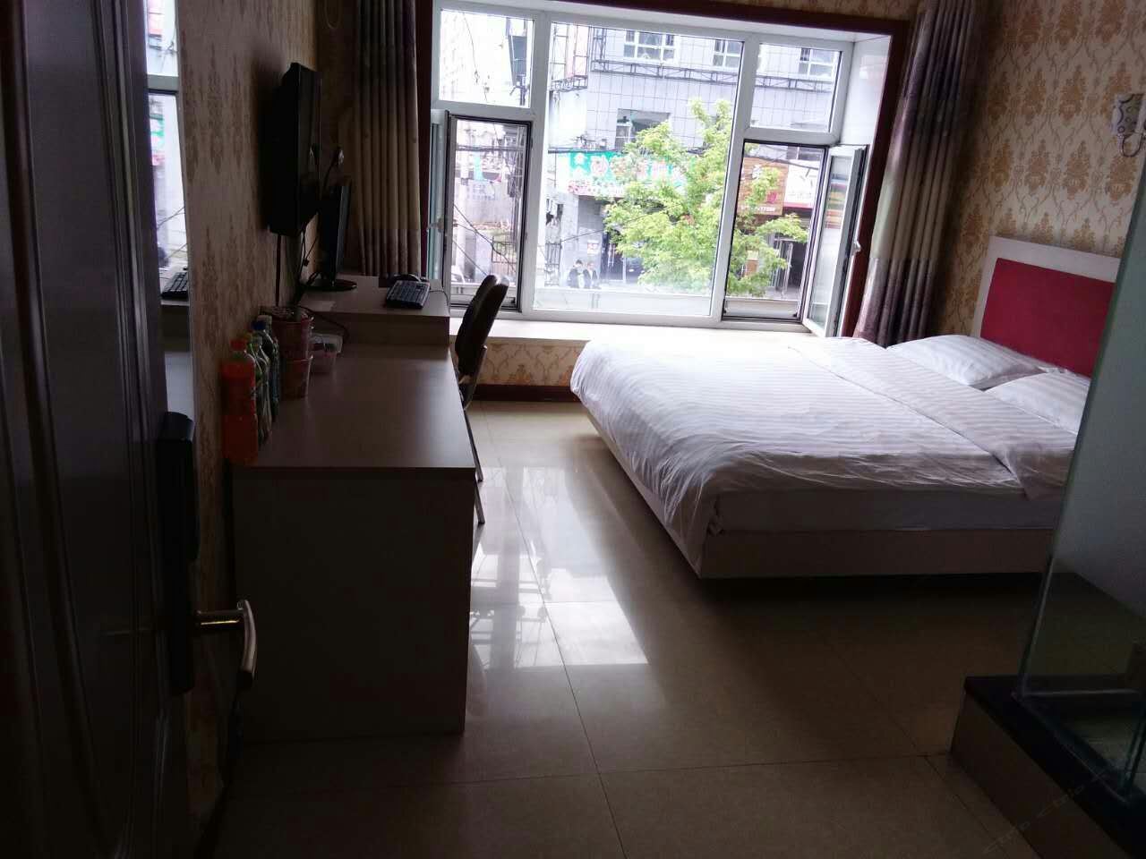 温馨大床房