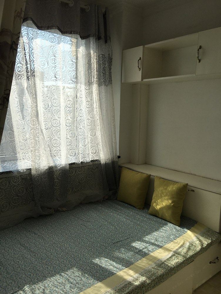 玉田浪漫满屋公寓(4号店)