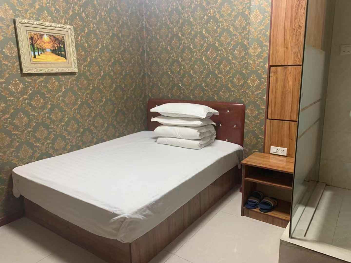 大床房（无窗）