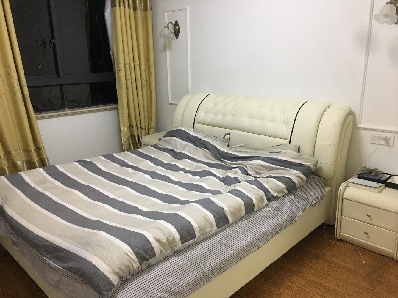 宁波山水小居公寓(东门渔村分店)