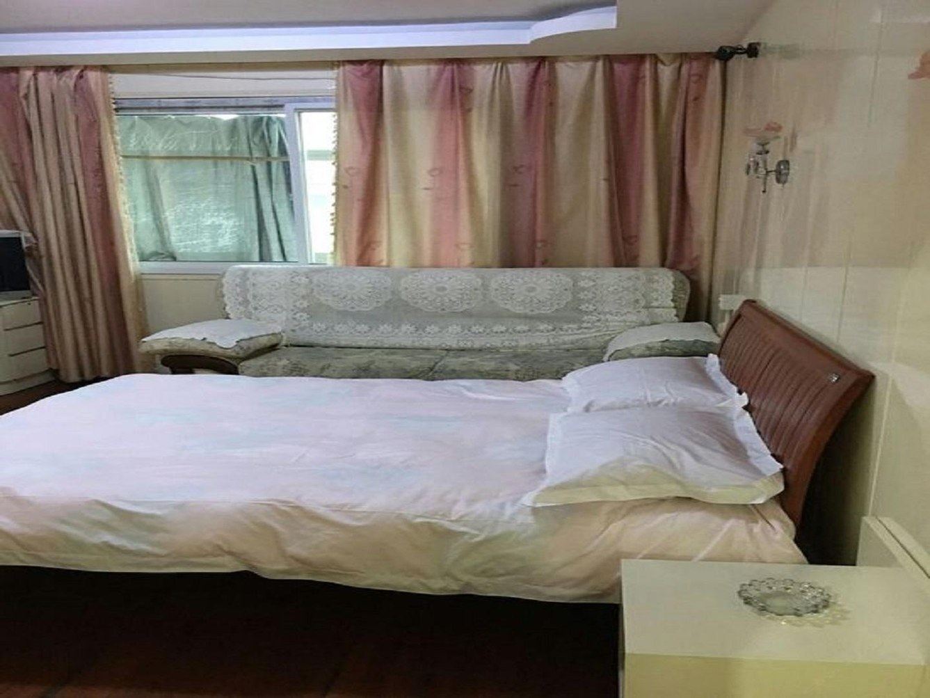 舒适三室一厅套房
