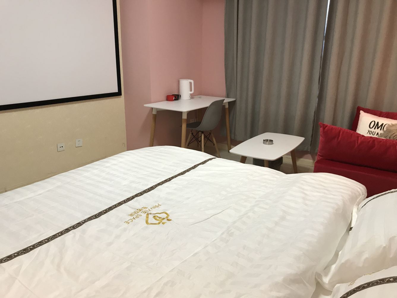 舒适投影主题房