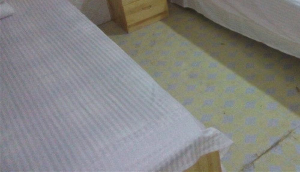 三人房