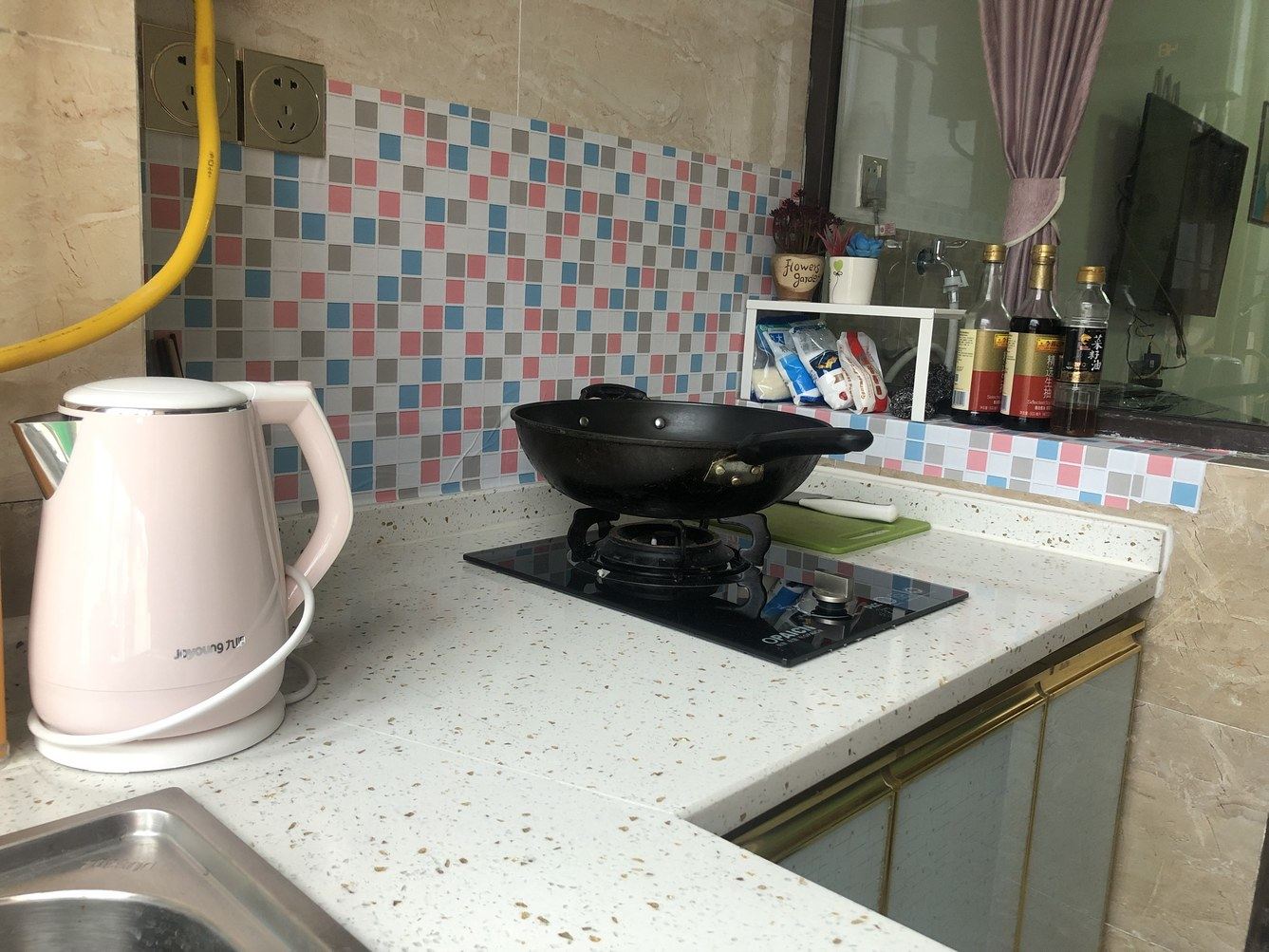 情侣一室大床房