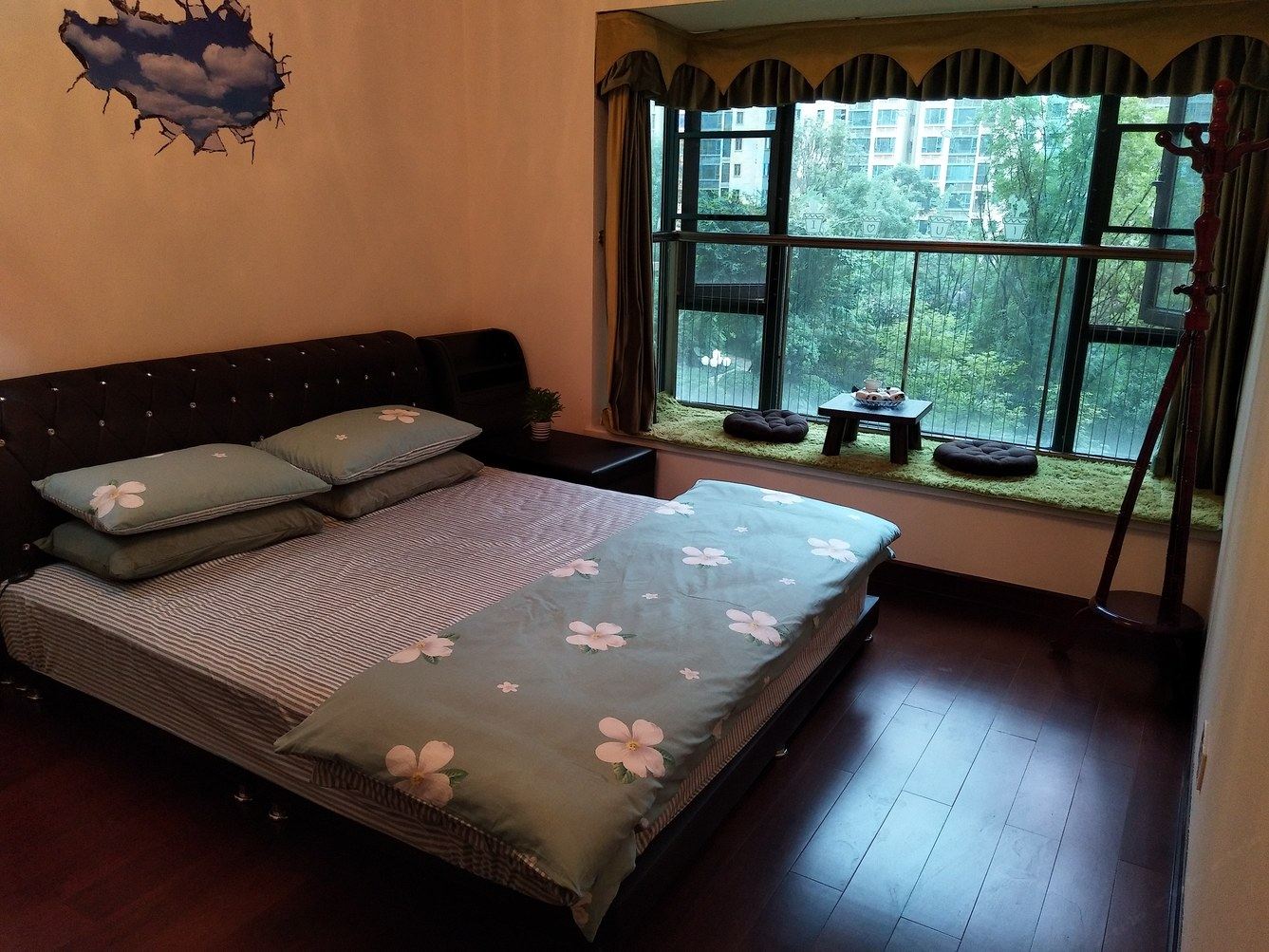 成都三月的鱼公寓(3号店)