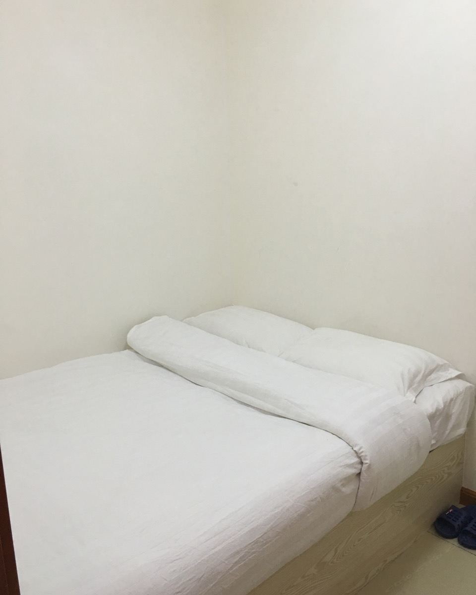普通间(无窗)(公共卫浴)
