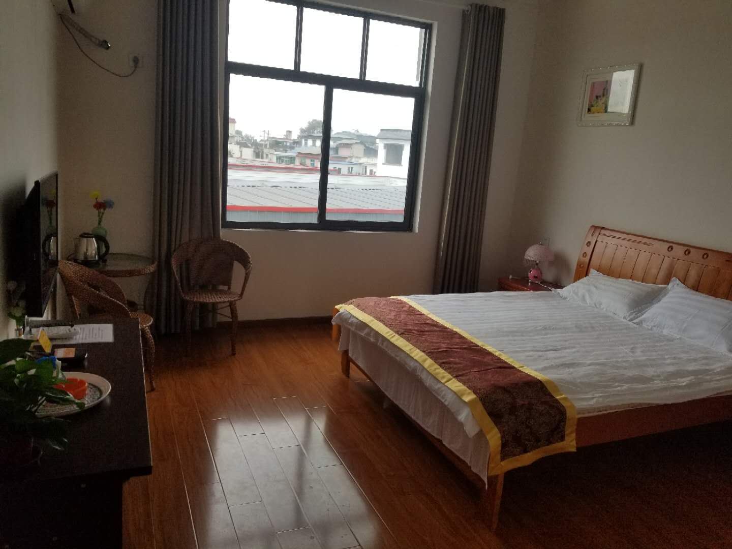 豪华大床房