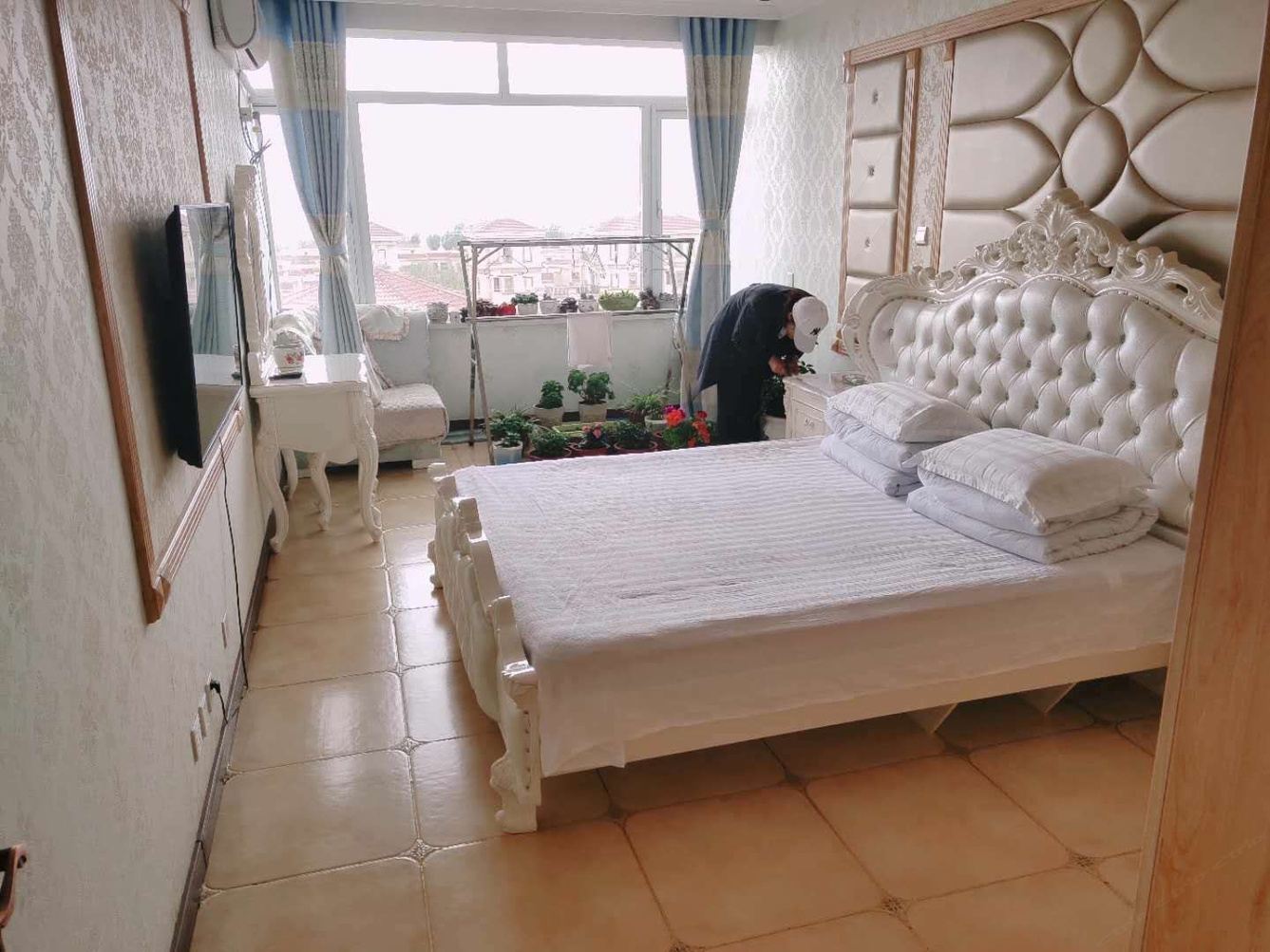 乐亭周钰洁公寓