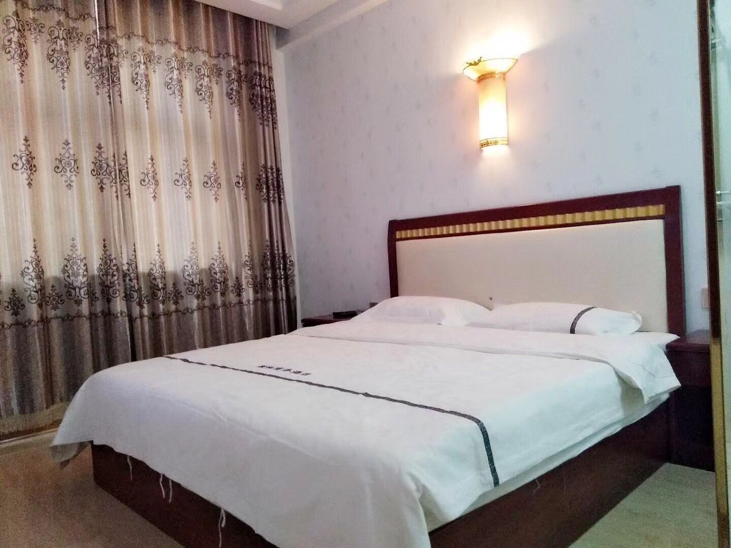 标准大床房