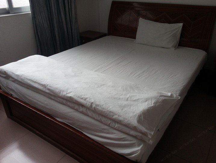 横县新茶城旅社