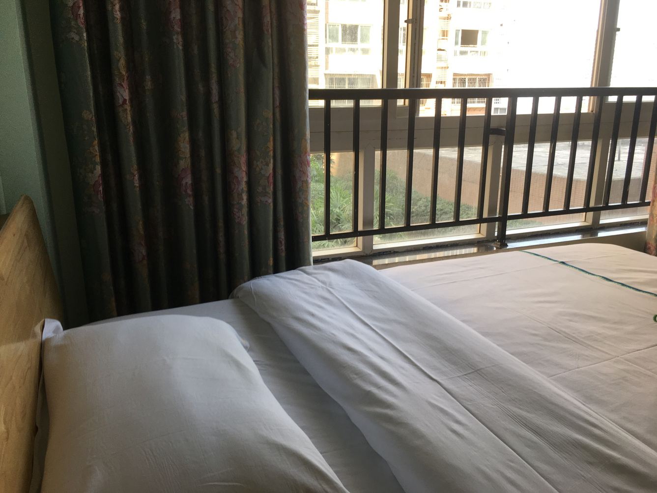 豪华双床房