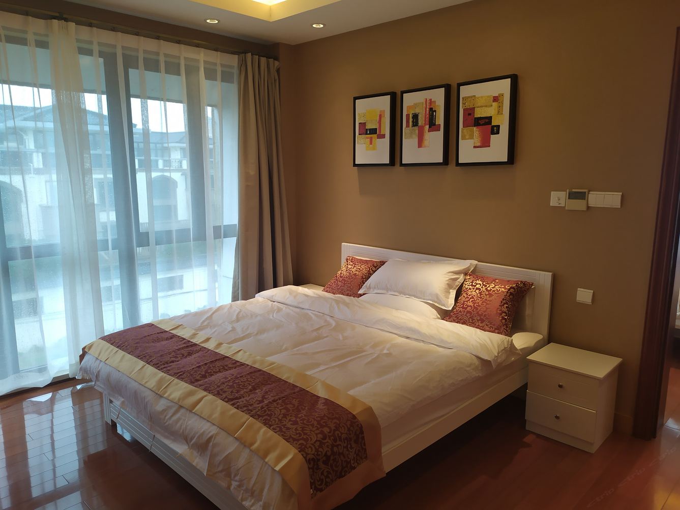 湖景静舍公寓(苏州2号店)