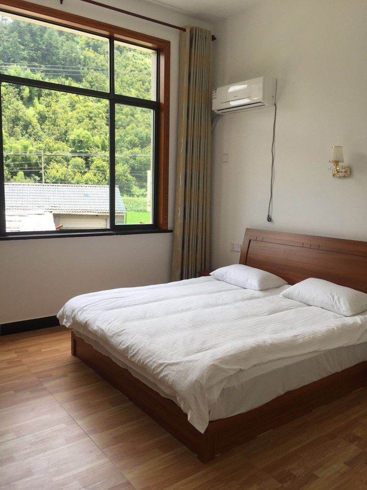 杭州程明花特色民宿(地龙线分店)