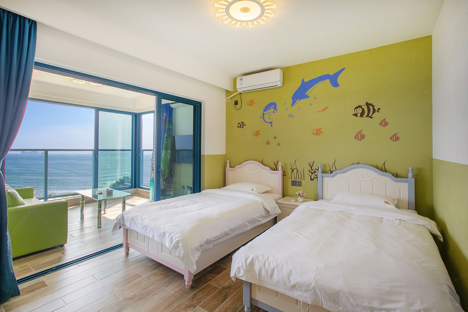 惠州双月湾贴海楼王全海景两房一厅轻奢度假公寓(2号店)