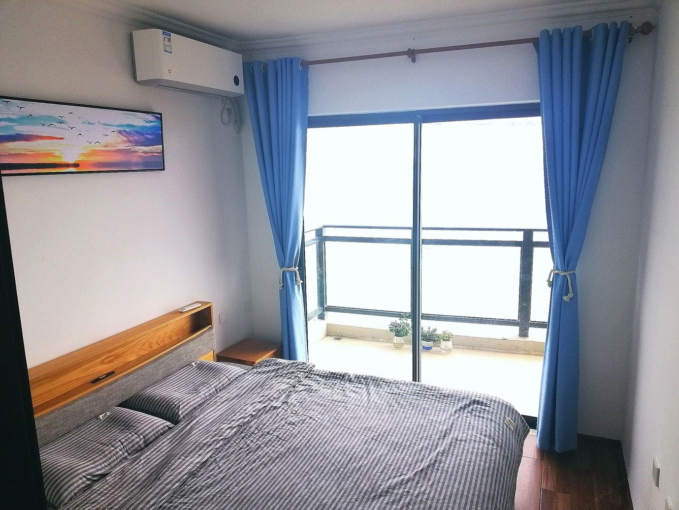 惠州坐在沙发看海景公寓