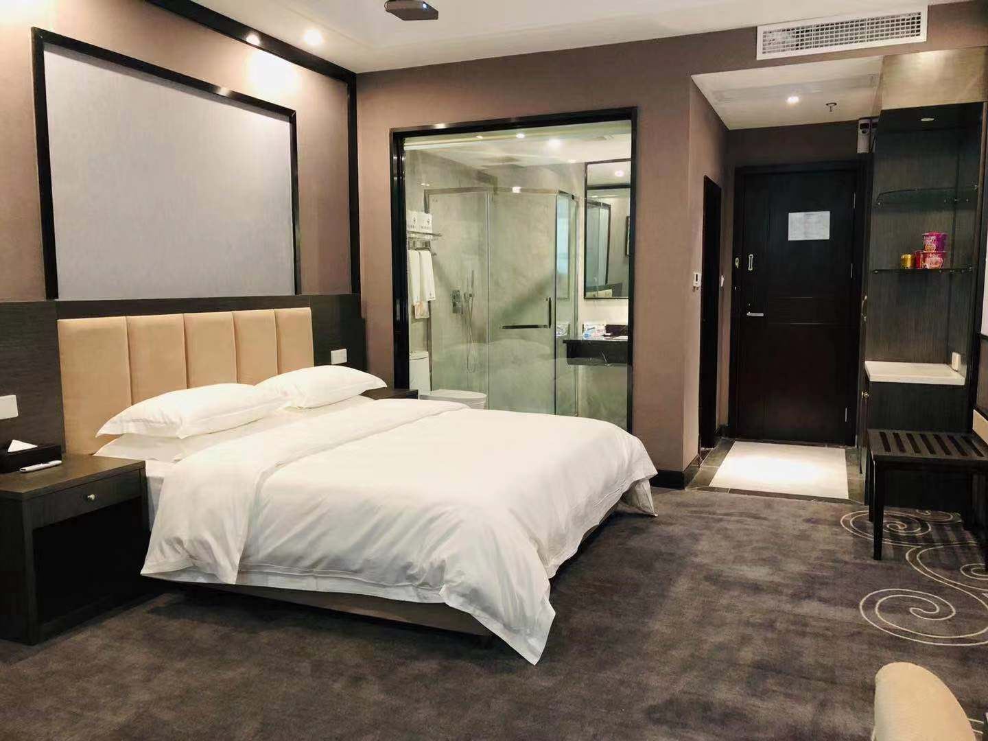 豪华大床房