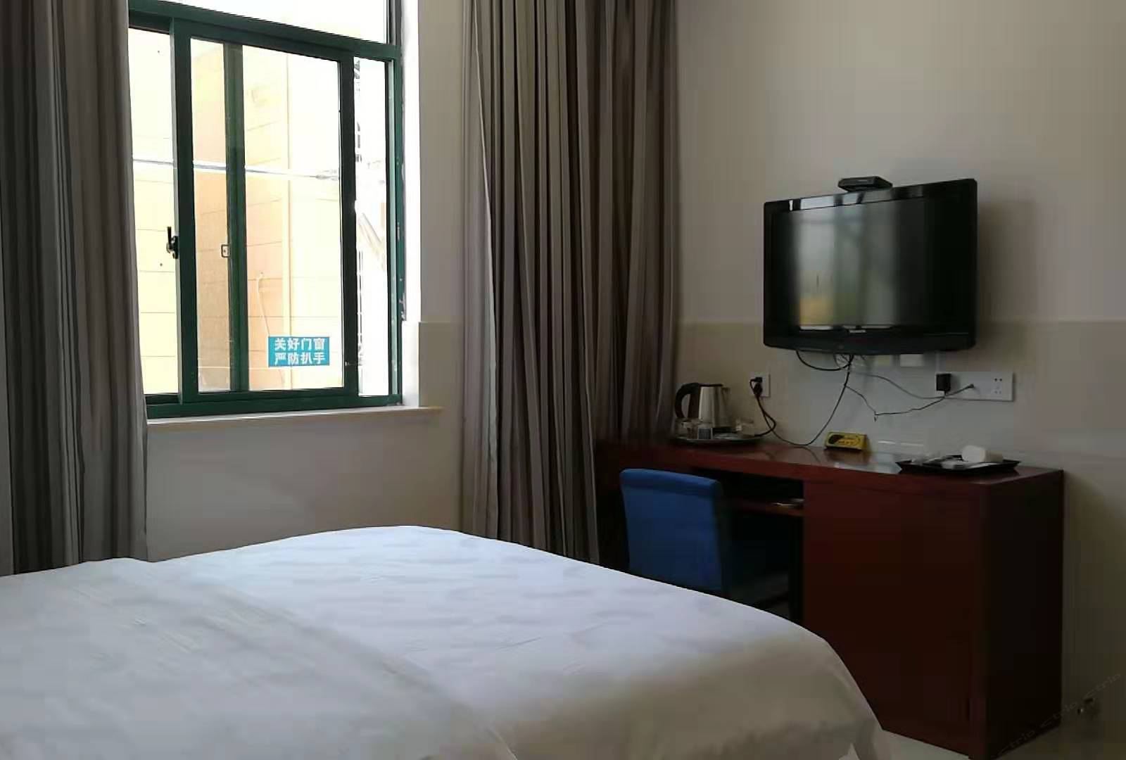 标准大床房