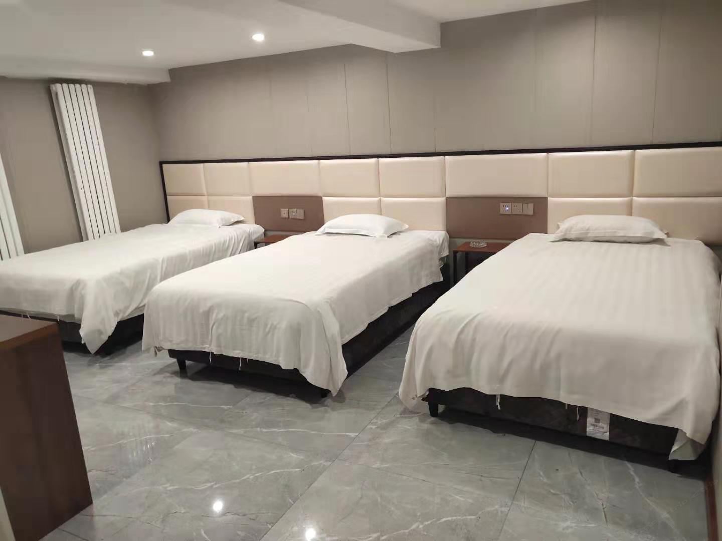 经济三人间(无窗)