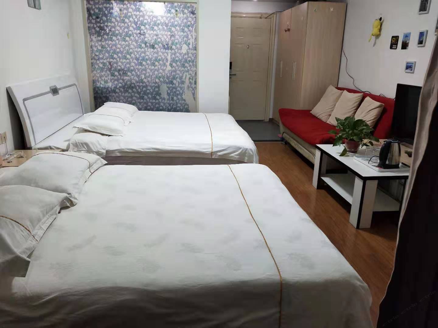 温馨三人间