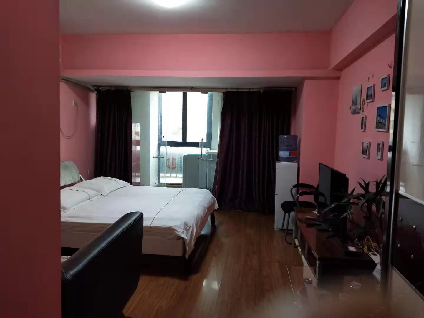 温馨大床间