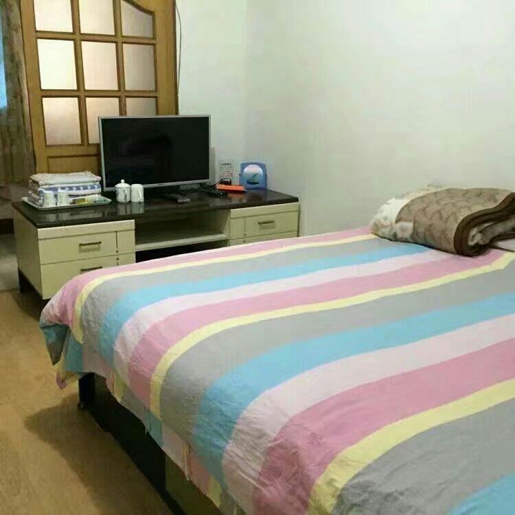 舒适大床房(公卫)