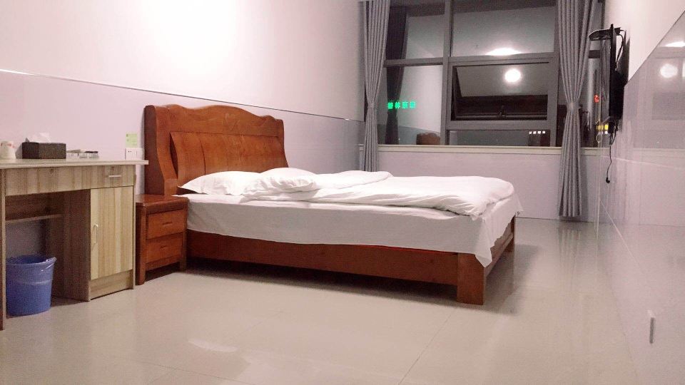 标准大床房