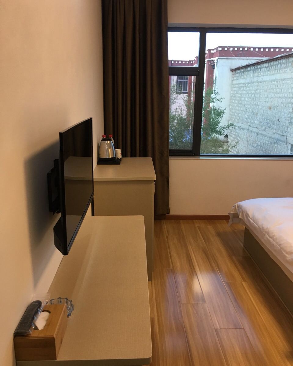 豪华大床房