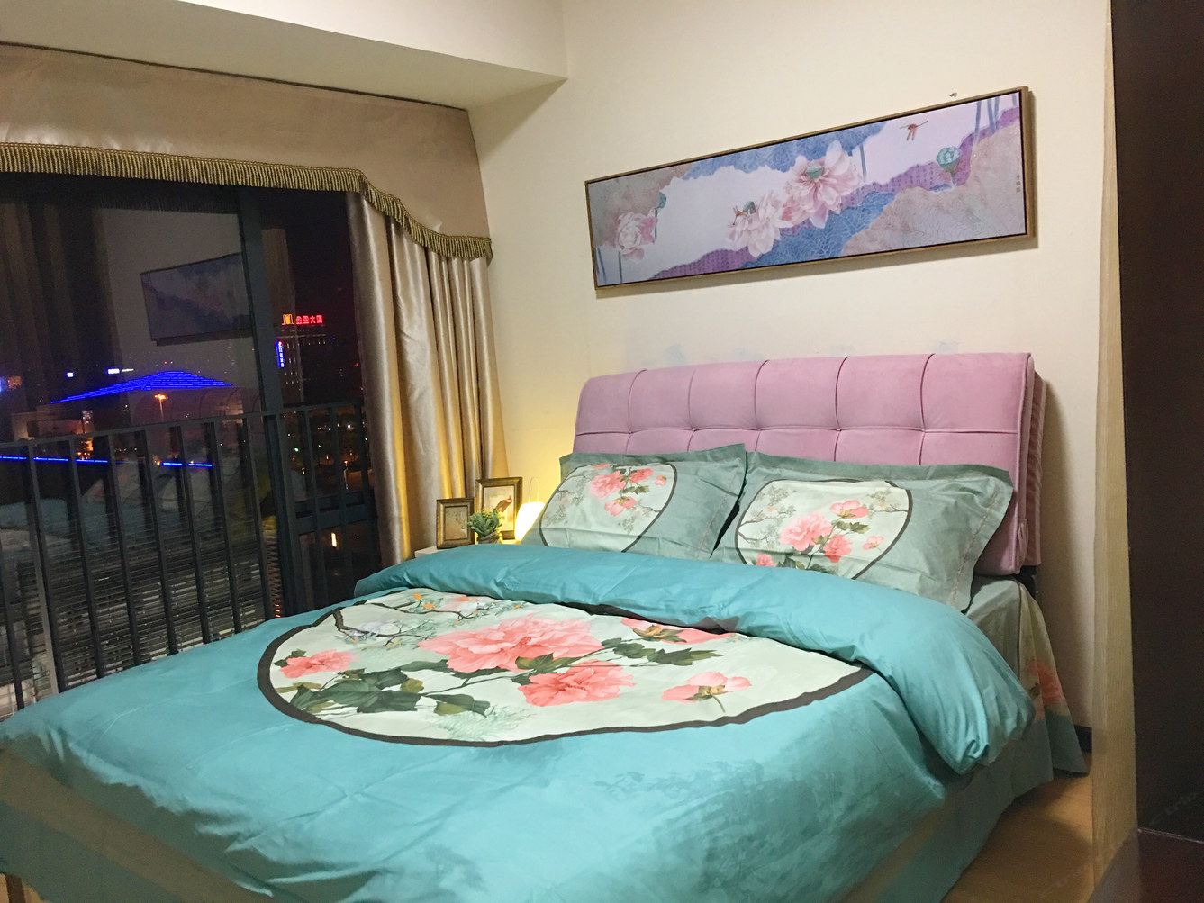 东莞大西瓜的草莓公寓(石竹路分店)