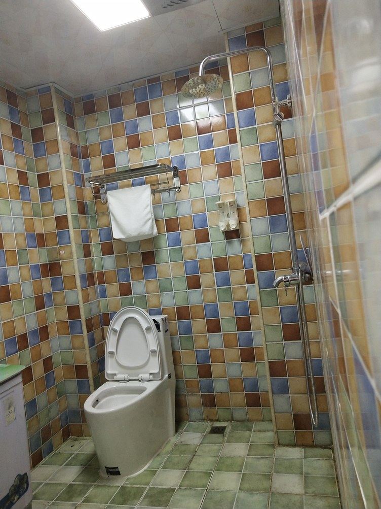 三室一厅套房