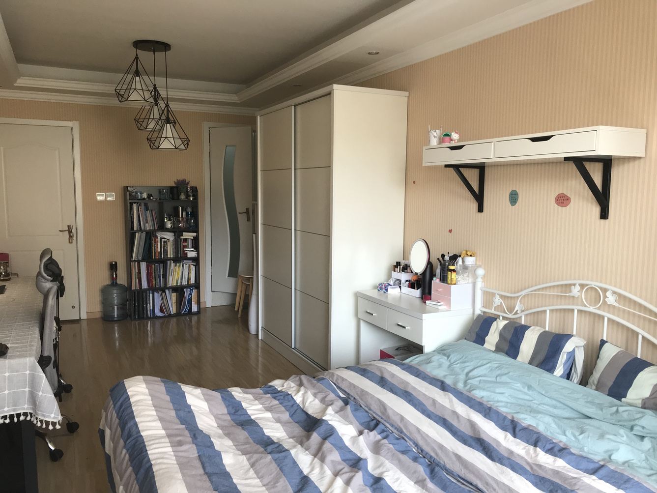 简约一室大床房