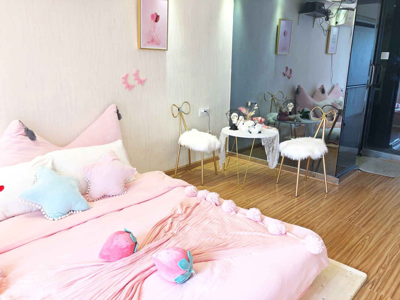成都彩虹House公寓(东大街锦东路段分店)
