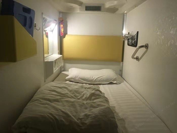 特惠舱(床位)(公共卫浴)