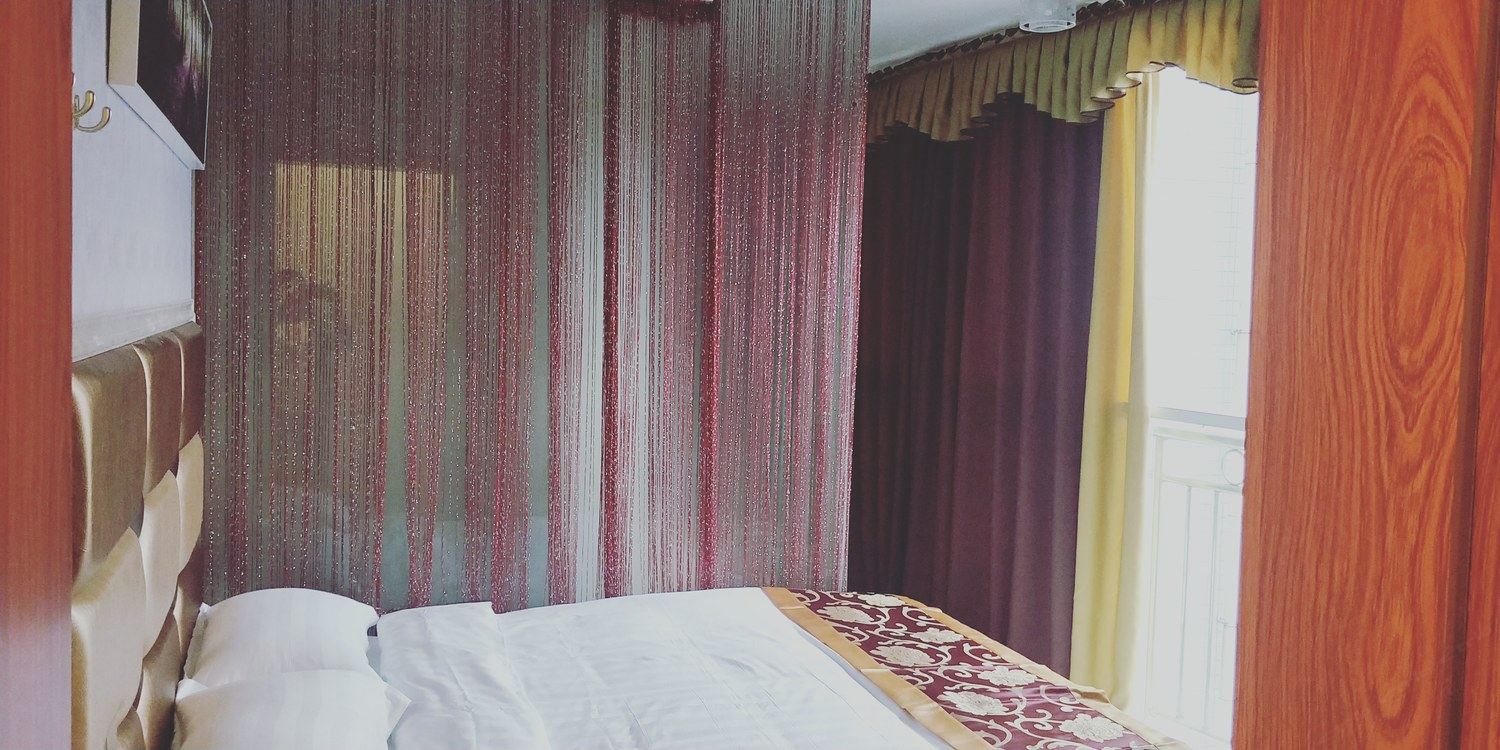 重庆锦绣公寓玲机场免费接送(4号店)