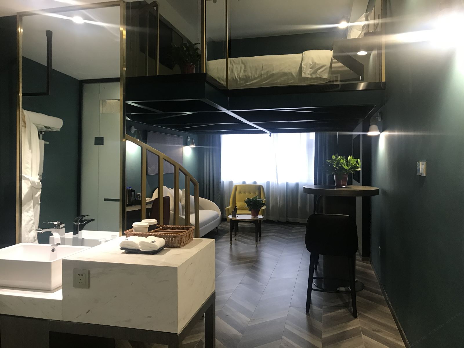 都市loft大床房