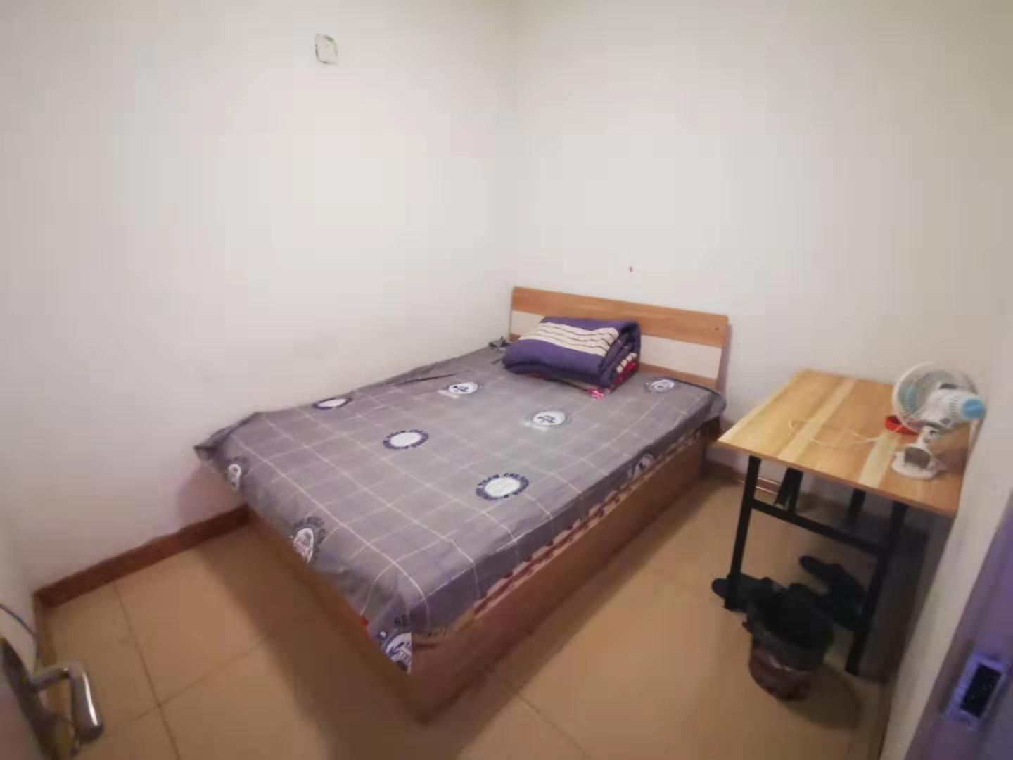 标准大床房